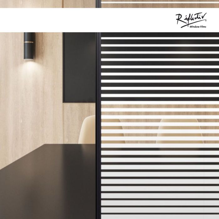 Reflectiv INT 234 Bandes blanches Dégressives Largeur 152cm